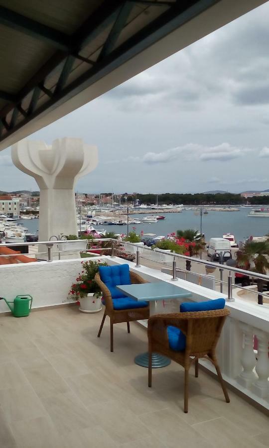 Apartman Zana Vodice Exterior foto