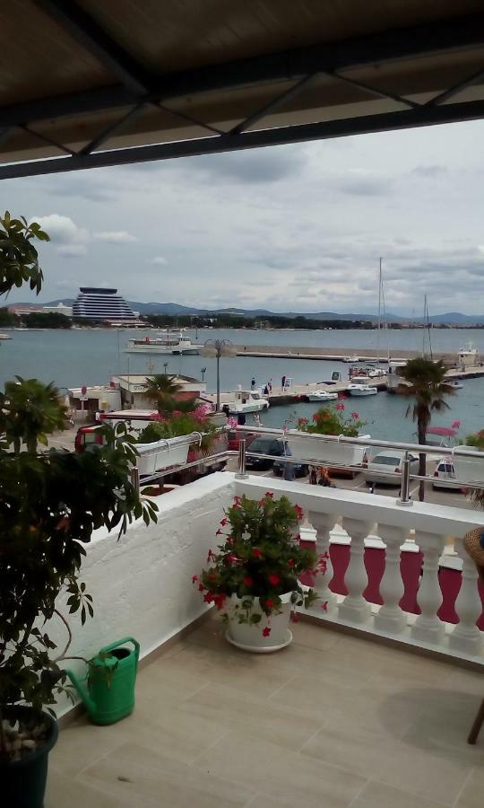 Apartman Zana Vodice Exterior foto